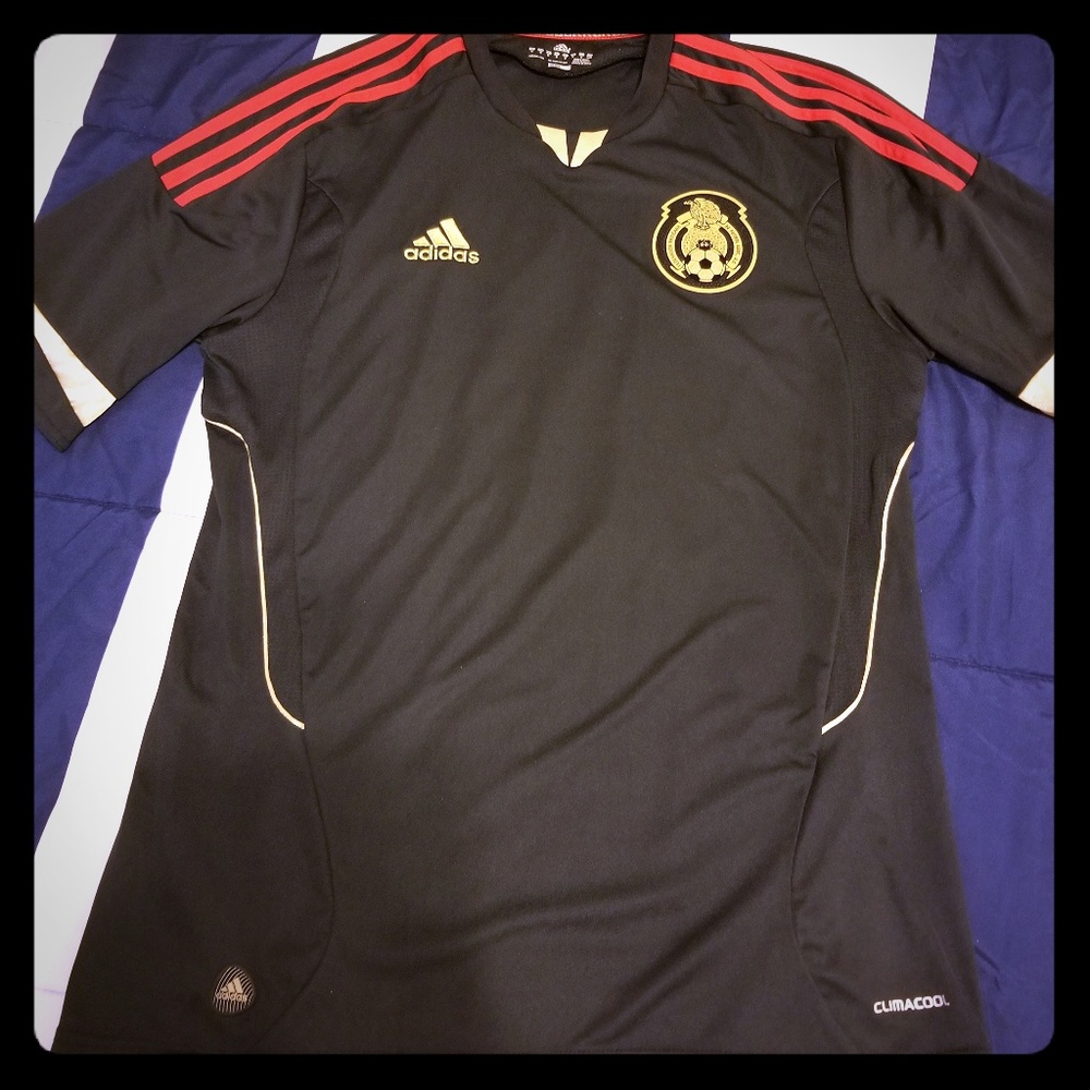 CLASSIC ADIDAS Soccer Jersey Mexico Black/Gold